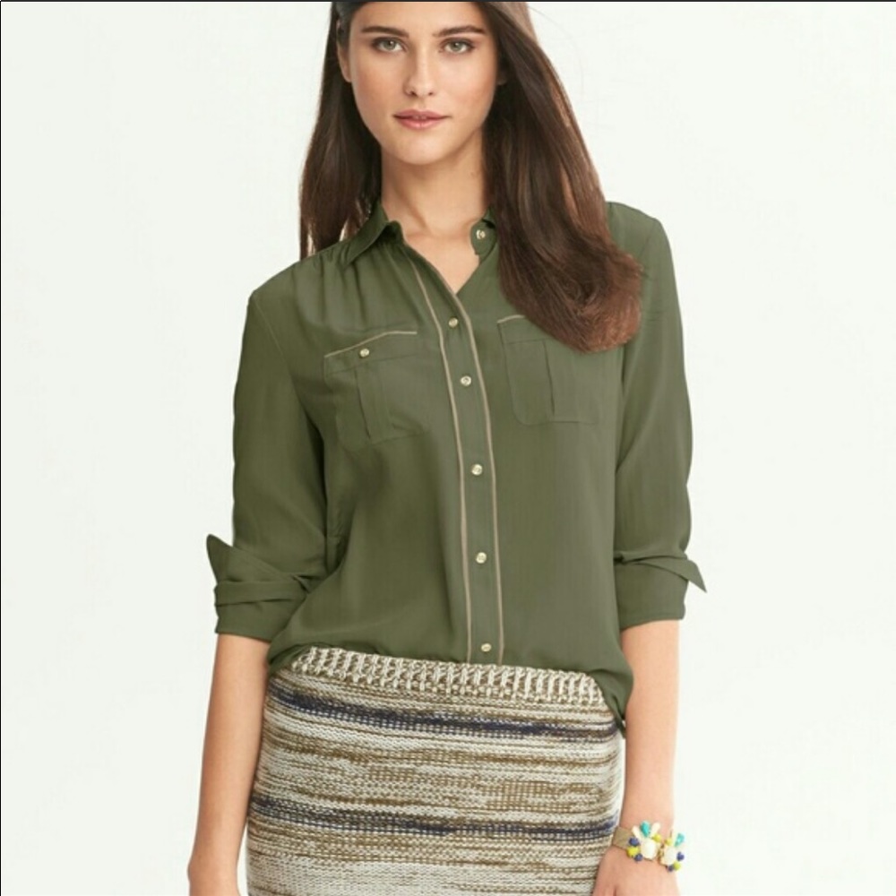 BANANA REPUBLIC SILK GREEN UTILITY BUTTON DOWN SHIRT M